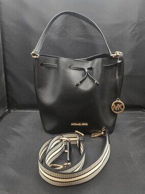 Michael Kors Eden Medium Bucket Bag Shoulder Black Leather